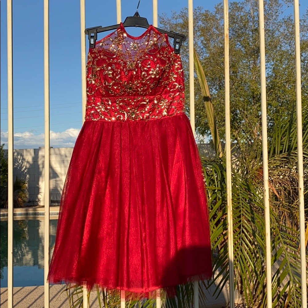 Formal dress. Short.